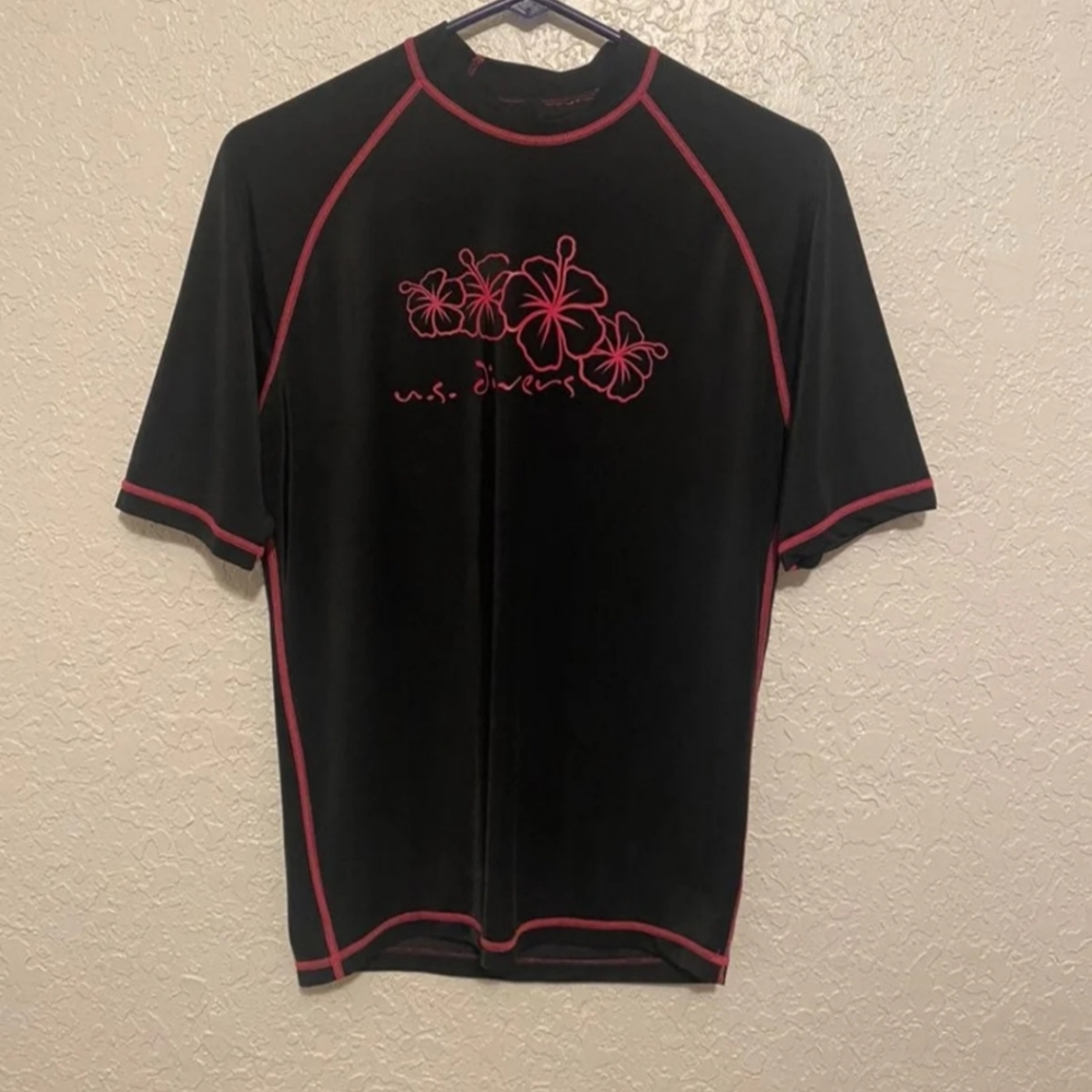 Women's Black Rash Guard with Pink Trim
